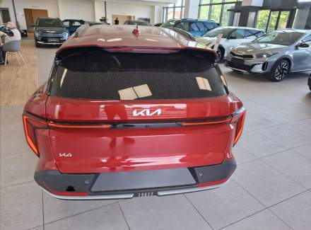 Kia - K4