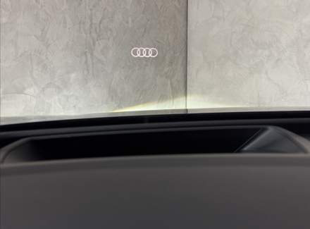 Audi - Q4 e-tron