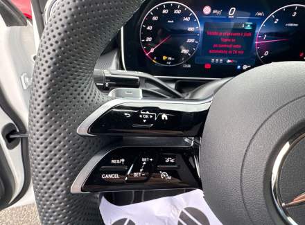 Mercedes-Benz - GLC