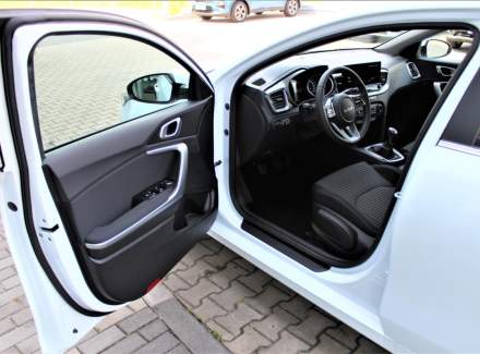 Kia - Cee'd