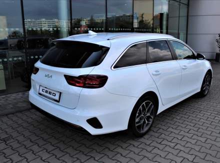 Kia - Cee'd