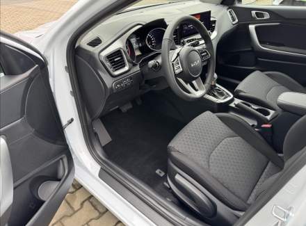 Kia - Cee'd