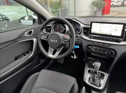 Kia - Cee'd