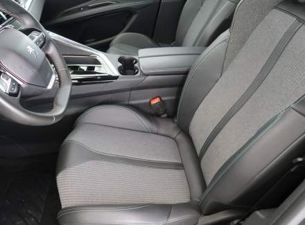 Peugeot - 5008