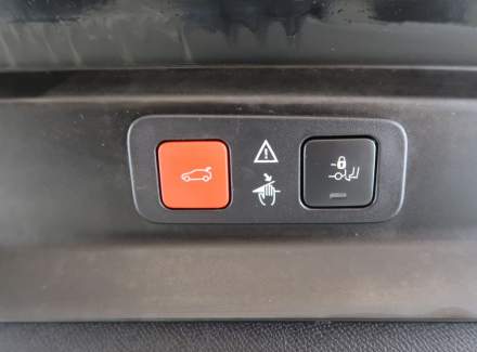 Peugeot - 5008