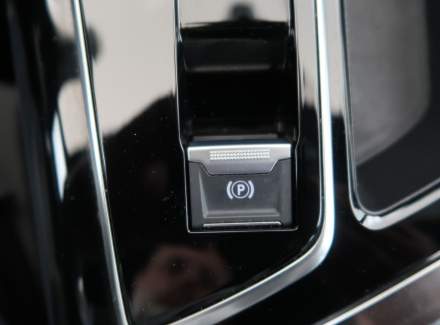 Peugeot - 5008