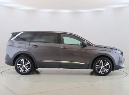 Peugeot - 5008