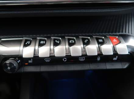 Peugeot - 5008