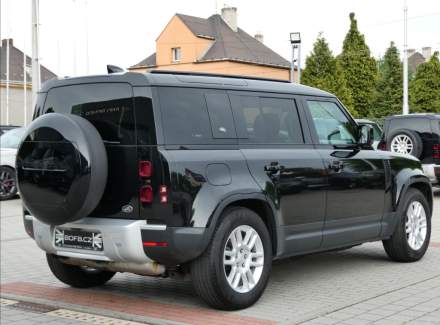 Land Rover - Defender