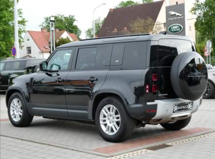 Land Rover - Defender