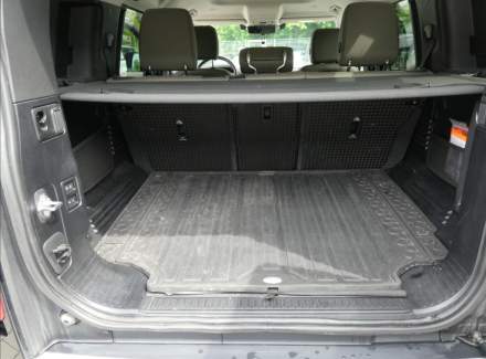 Land Rover - Defender