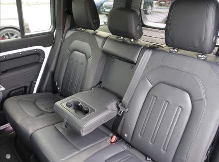 Land Rover - Defender