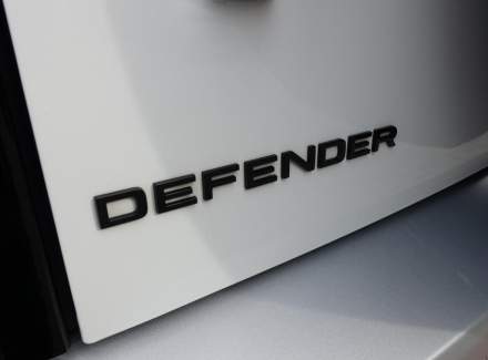 Land Rover - Defender