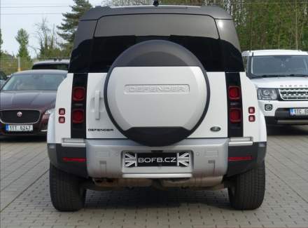 Land Rover - Defender