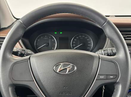 Hyundai - i20
