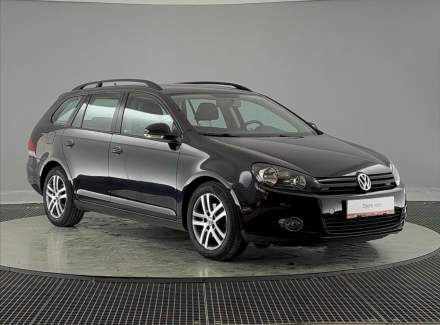 Volkswagen - Golf