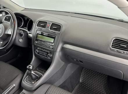 Volkswagen - Golf