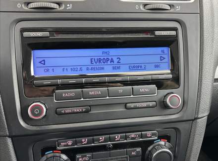 Volkswagen - Golf