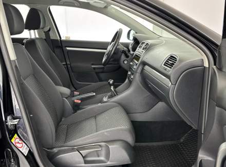 Volkswagen - Golf