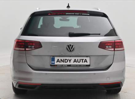 Volkswagen - Passat