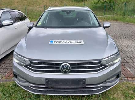 Volkswagen - Passat