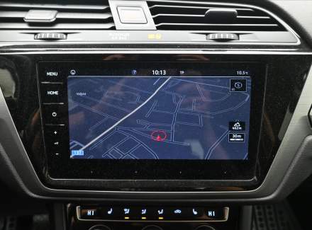 Volkswagen - Touran