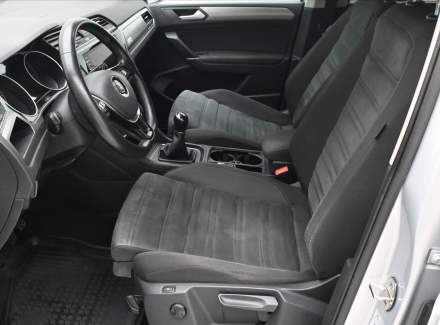 Volkswagen - Touran