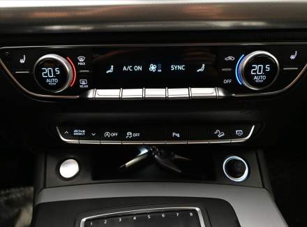 Audi - Q5