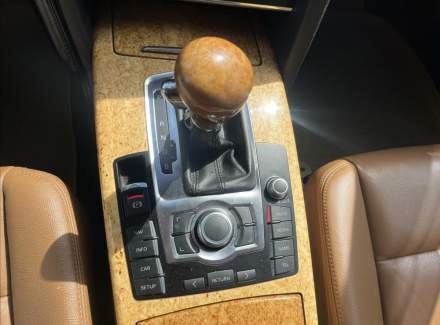 Audi - A6