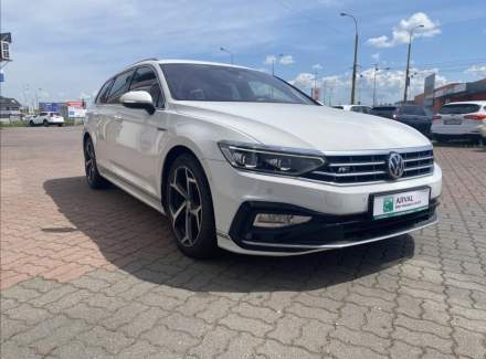 Volkswagen - Passat