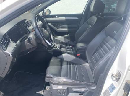 Volkswagen - Passat