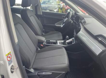 Audi - Q3