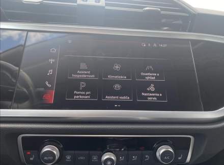 Audi - Q3