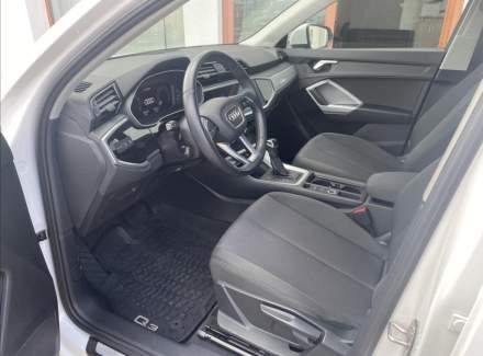 Audi - Q3