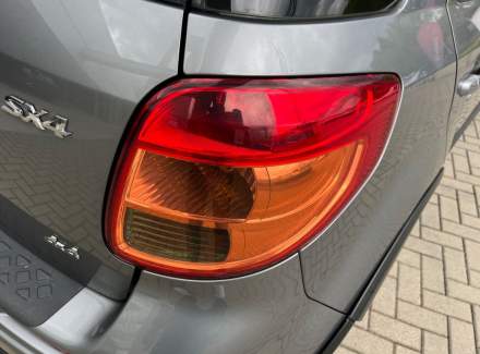 Suzuki - SX4