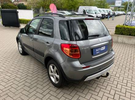 Suzuki - SX4