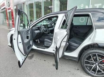Toyota - RAV 4