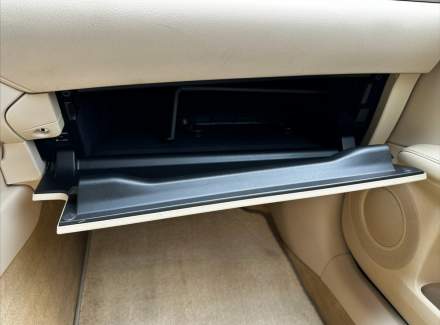 Lexus - ES