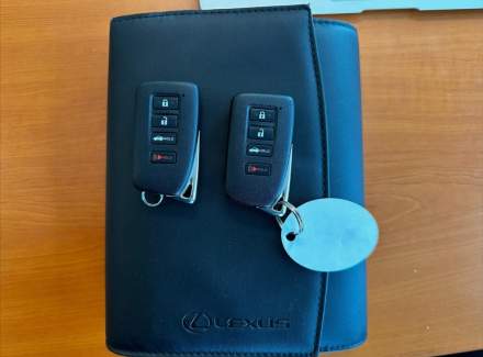 Lexus - ES