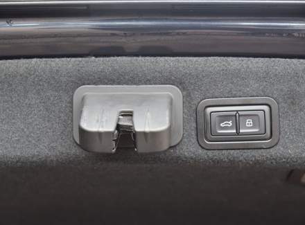 Audi - A6