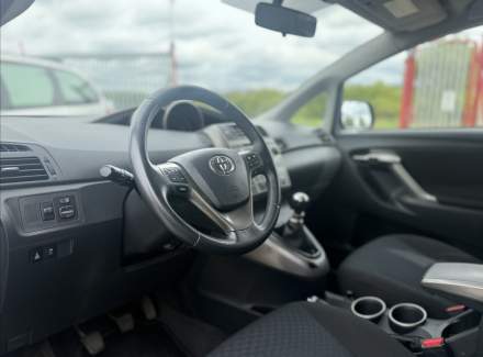 Toyota - Verso