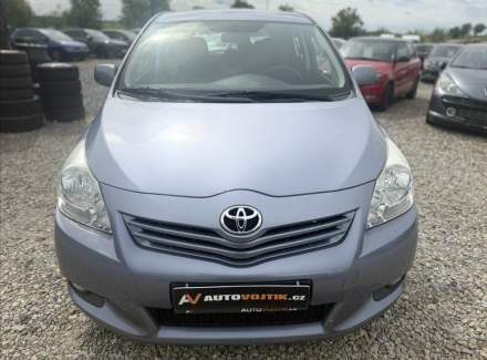 Toyota - Verso