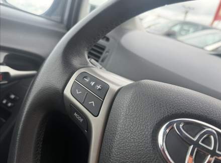 Toyota - Verso