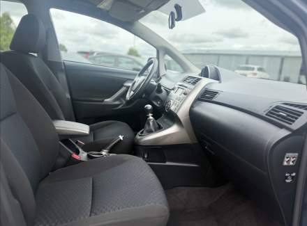 Toyota - Verso