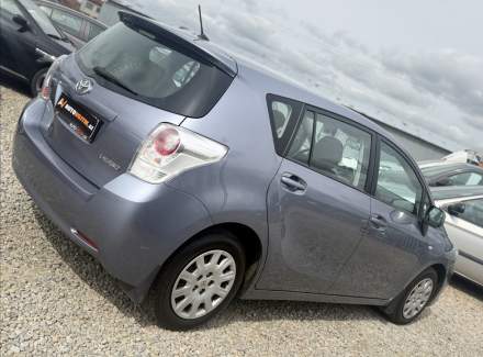 Toyota - Verso