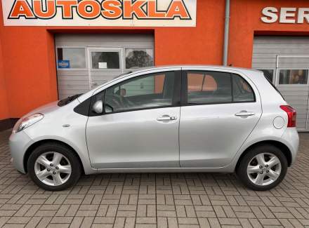 Toyota - Yaris