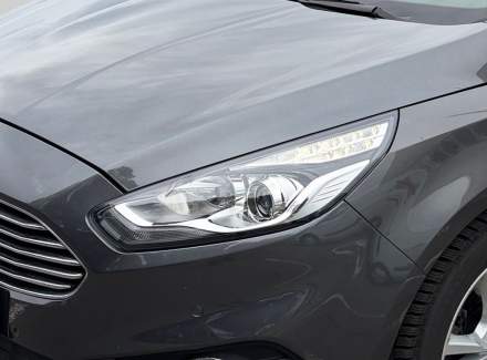Ford - S-MAX