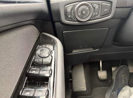 Ford - S-MAX