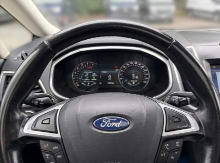 Ford - S-MAX
