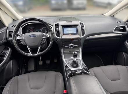 Ford - S-MAX